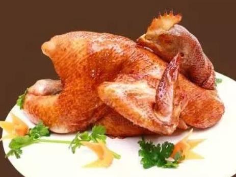 福山烧小鸡:烟台市福山特产,产地美食-鲁菜烧小鸡,产地宝