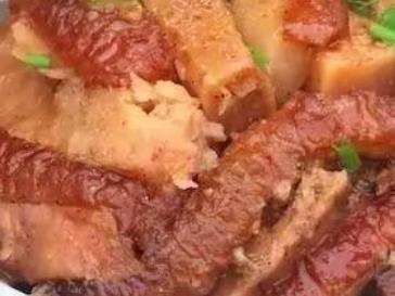 荔浦扣肉:桂林市荔浦非遗特色美食小吃芋扣肉,产地宝